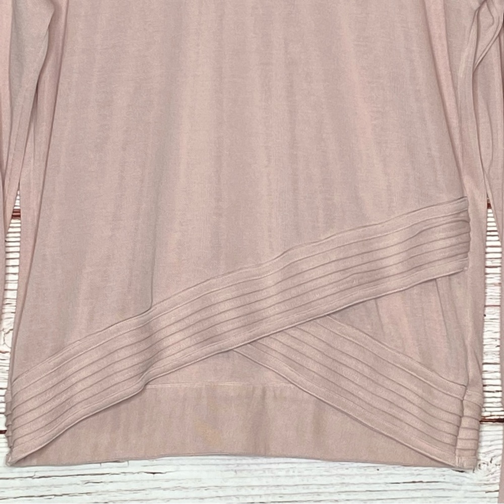 Athleta Serenity Criss Cross Sweatshirt in Soft Pink Sz M - Picture 5 of 12